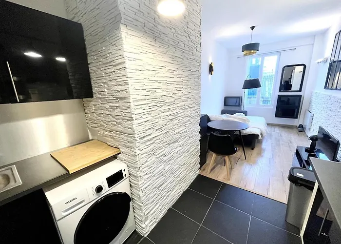 Bercy Station, Near Arena アパート