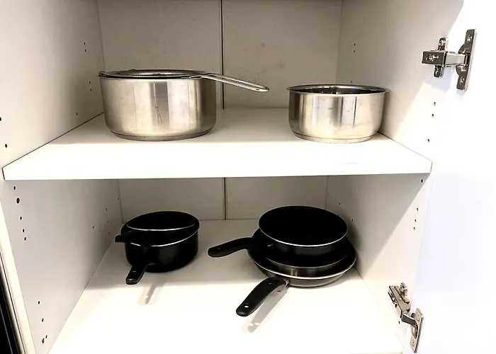 Bercy Station, Near Arena